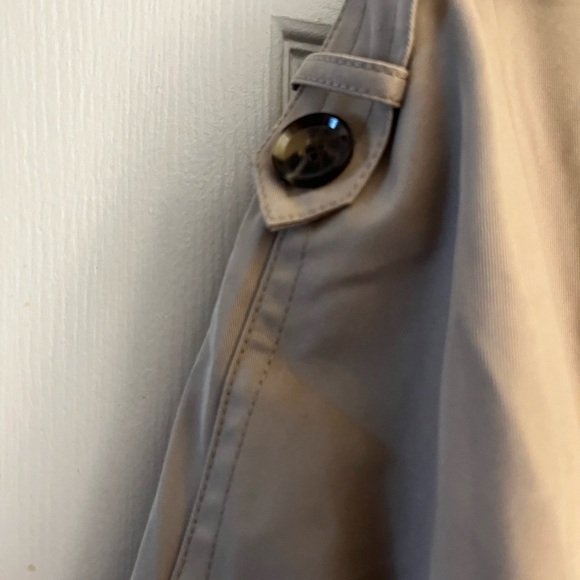 Banana Republic Beige Double-Breasted Coat - Picture 4 of 9